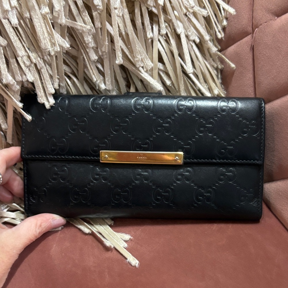 Gucci Black Embossed Leather Wallet for Liveshow